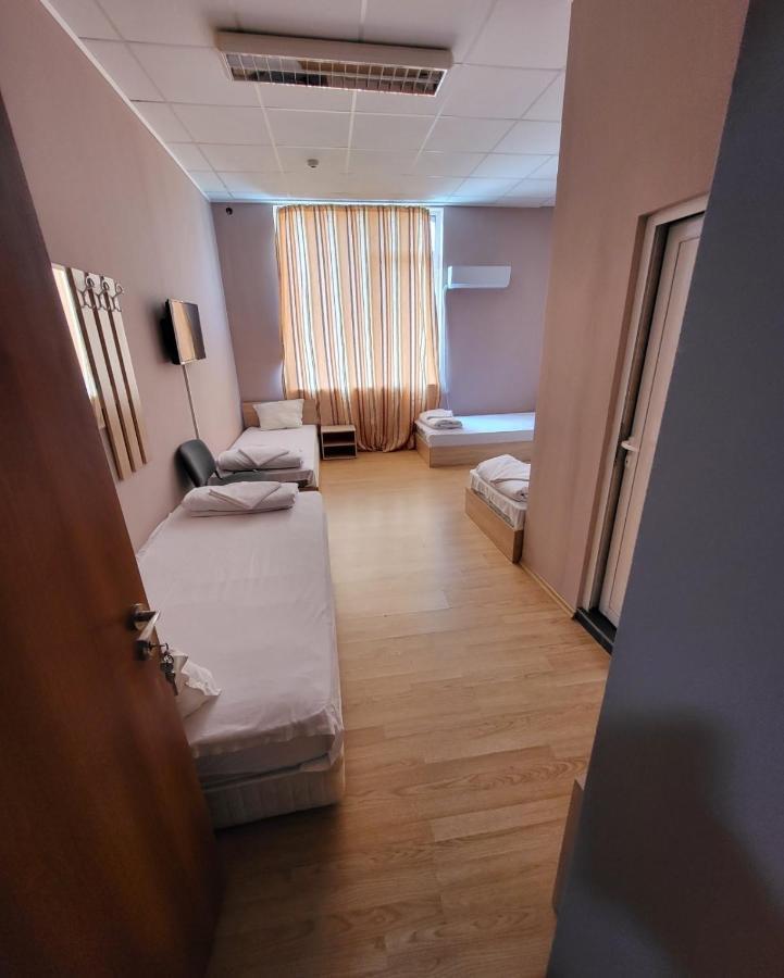Provans Famili Hotel Letnitsa エクステリア 写真