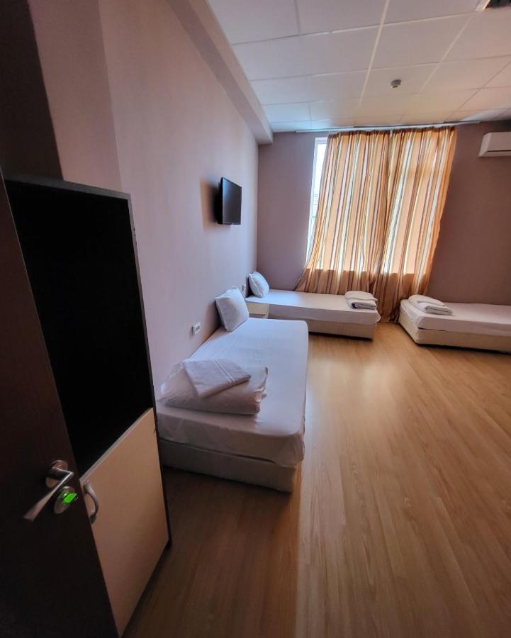 Provans Famili Hotel Letnitsa エクステリア 写真